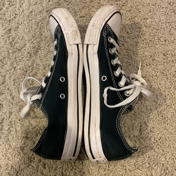 Women’s Black Converse - Picture 4 of 4